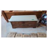 Virginia Maid Lane Cedar Chest 44 X16 X18