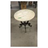 Round Victorian Marble Top Table 25 In Diameter