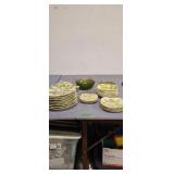 Set The Red Wing Pottery