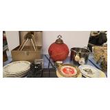 Red satin Hall lamp cracked Motorola radios