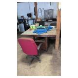 3 Desk Chairs Table And Contents