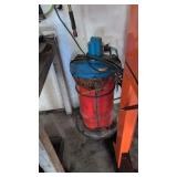 Roll Around Air Grease Pump