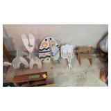 Wooden figures and stole