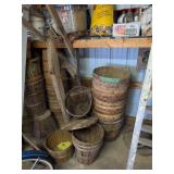 Large lot of wooden baskets various sizes