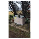 Rubbermaid outdoor storage box 54 in Long