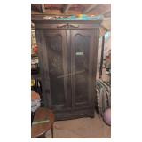 Antique oak double door wardrobe 43 x16 my 78