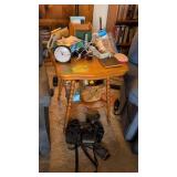 Antique oak table 22 x22 x28