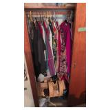 Contents Of Closet Clothing Baskets Tub Mirror