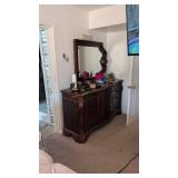 Three piece queen size poster bedroom suit