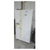 Kenmore side by side refrigerator working