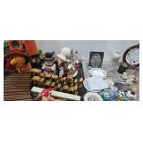 Holiday decorative items glassware as shown