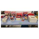 Christmas yard blow ups houses etc