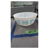 Figural Pyrex bowl 8.75 diameter