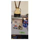 Bugs Bunny glass Bell AM/FM radio small milk