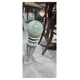 Decorative yard pedestal ball stand