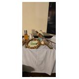 Planter, mirror, knives, clock, etc