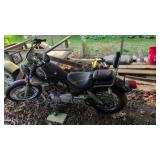 Yamaha virago motorcycle showing 654 mi not