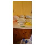 Pyrex and CorningWare bowls as shown