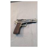 Browning high power inglis Canada 9 mm caliber