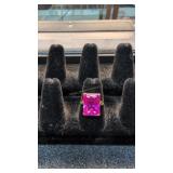 14 Karat Gold Pink Sapphire Ring 6.7 G Size 8