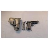 Beretta model 1934 pistol with extra clip and