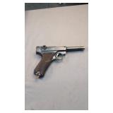 D. M. W. Luger model 1915 9 mm serial number 4728