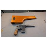 Mauser broom handle model c96 pistol with wooden