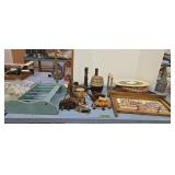 wooden animal figures heart stand wall rack