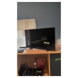 Philip flat screen TV 32-in with remote