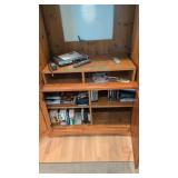 sanyo DVD player with tapes etc as shown