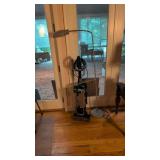 shark vacuum cleaner and floor lamp