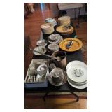 lot of China has shown Rose medallion etc