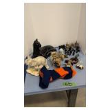 lot of elephant figures etc