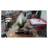 27-in concrete panther yard planter