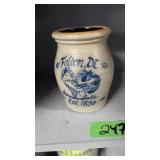 Felton Delaware crock 6.5 in tall