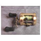 Shimano Calcutta 400 Baitcasting Reel