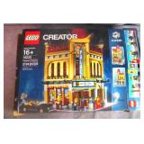 Lego Creator #10232 Palace Cinema Set