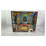 NIP Monster High Cleo DeNile Self-Care Day