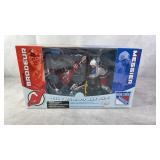 NIP Mcfarlane Brodeur vs Messier Two Pack