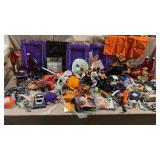 160+pc Halloween Decorations & Related Items