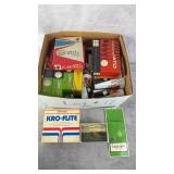 Vtg-Mod Golf Balls & Gloves