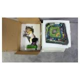 Reaading Phillies SGA Crazy Hot Dog Vendor+