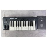 Alesis Q25 Keyboard Controller w/ Manual