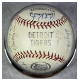 26x Signed Detroit Tigers Baseball