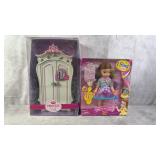 Disney Princess Singing Belle & Royal Wardrobe