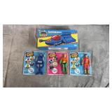 3pc NIP 2010-22 DC Comics Figures & Vehicle