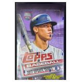 Sealed 2017 Topps Baseball Update Hobby Box