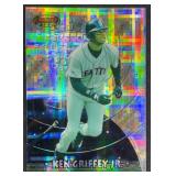 1997 Bowmanï¿½s Best #BBP2 Ken Griffey Jr. Refrac.
