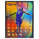 2000 Fleer Mystique #15 Kobe Bryant