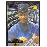 1994 Pinnacle #100 Museum Collection Ken Griffey